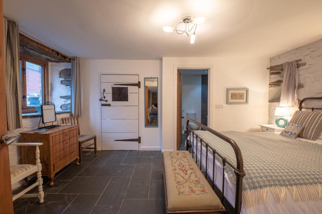 St Davids Hideaway With Roll-Top Bath & Log Burner Exterior foto